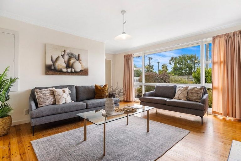 Photo of property in 10 Clouston Street, Saint Martins, Christchurch, 8022