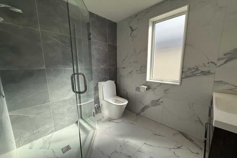 Photo of property in 17 Sunnyheights Road, Orewa, 0931