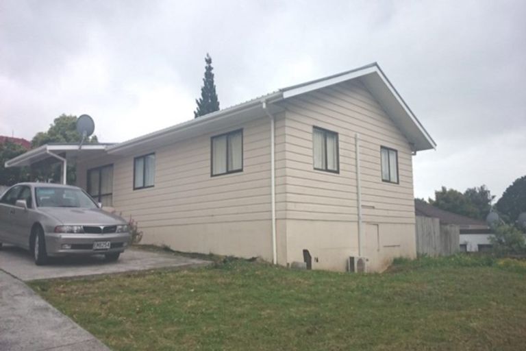 Photo of property in 2/23 Rata Street, New Lynn, Auckland, 0600