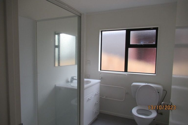 Photo of property in 15a Kellett Road, Ranui, Auckland, 0612