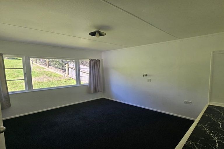 Photo of property in 30 Memorial Drive, Parahaki, Whangarei, 0112