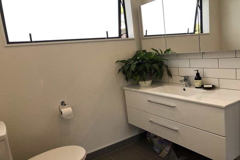 Photo of property in 74u3 Derwent Street, Island Bay, Wellington, 6023