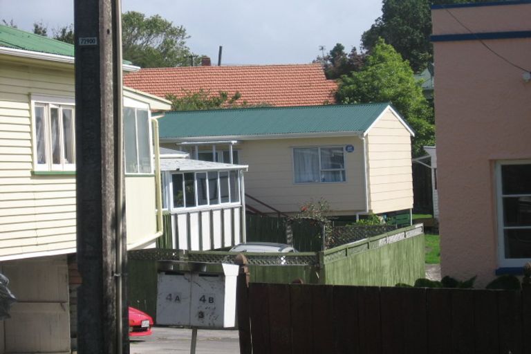Photo of property in 2 Pine Street, New Lynn, Auckland, 0600