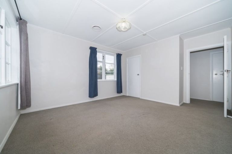 Photo of property in 33 Moheke Avenue, Roslyn, Palmerston North, 4414