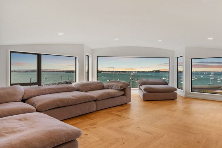 Photo of property in 3/43 Princes Street, Northcote Point, Auckland, 0627