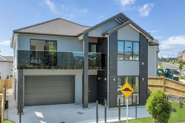 Photo of property in 73 Koromeke Street, Flat Bush, Auckland, 2019