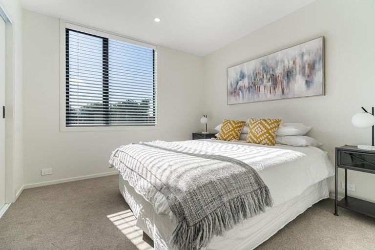 Photo of property in 2/7 Boyd Avenue, Mangere Bridge, Auckland, 2022