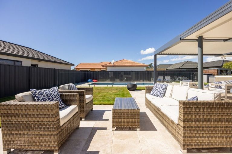 Photo of property in 9 Forbury Way, Taradale, Napier, 4112