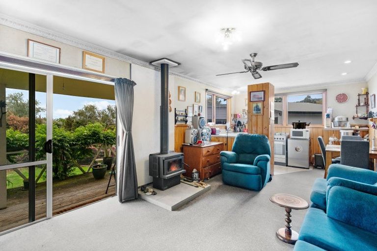 Photo of property in 11 Sandown Street, Waihola, Milton, 9073