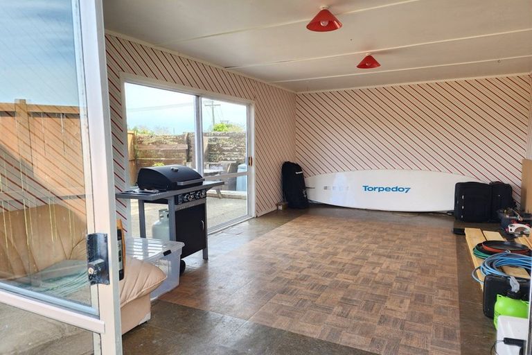 Photo of property in 44 Escort Grove, Awapuni, Palmerston North, 4412