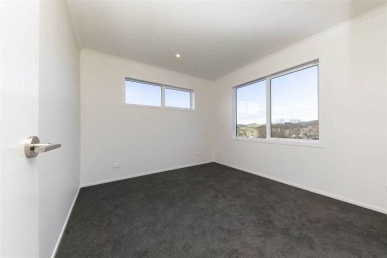 Photo of property in 11 Rauta Way, Helensville, 0800