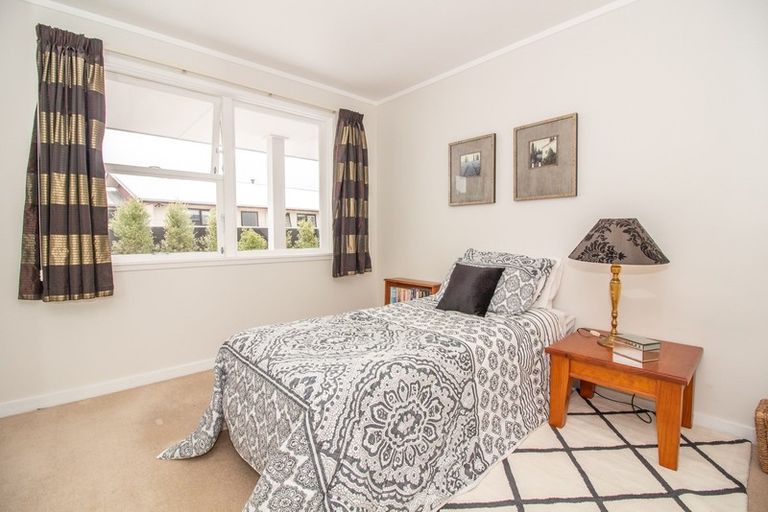 Photo of property in 94 Derby Street, Westport, 7825