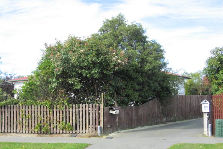 Photo of property in 1/87a Middlepark Road, Sockburn, Christchurch, 8042