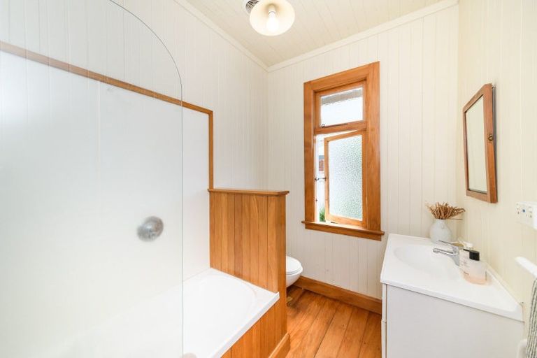 Photo of property in 9 Rongopai Street, Palmerston North, 4414