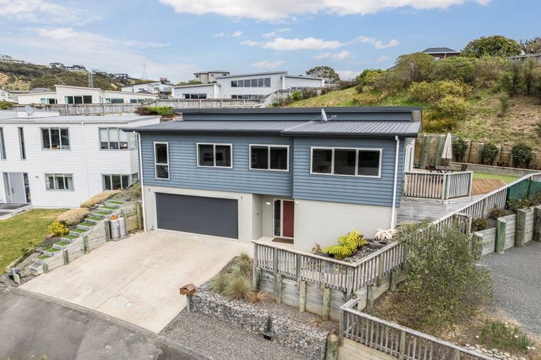 Photo of property in 136 Navigation Drive, Whitby, Porirua, 5024