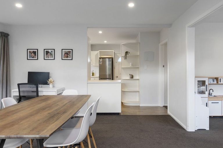 Photo of property in 297 Waimairi Road, Ilam, Christchurch, 8041