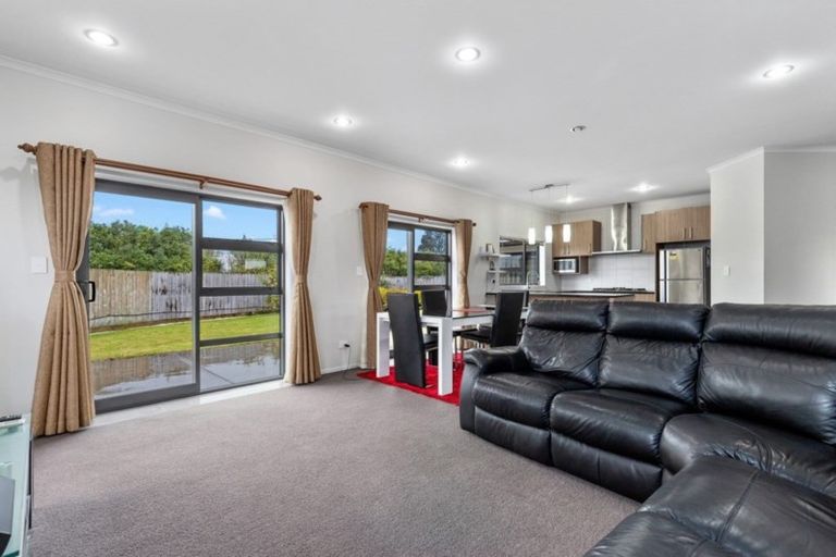 Photo of property in 214 Saint James Drive, Huntington, Hamilton, 3210