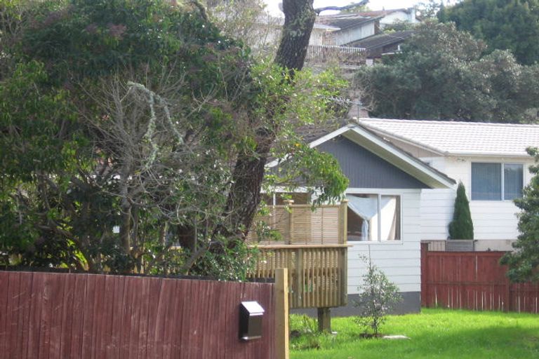 Photo of property in 54 Hartley Terrace, Massey, Auckland, 0614