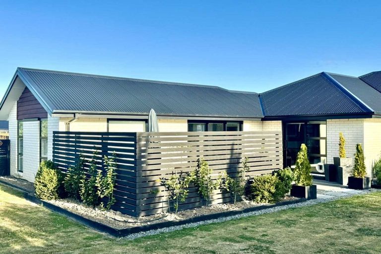 Photo of property in 28 Highgate Drive, Rangiora, 7400