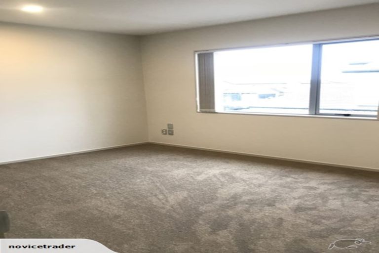 Photo of property in 14 Te Kahu Place, Takanini, 2112