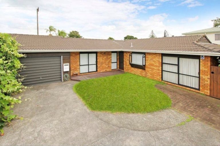 Photo of property in 2/5 Huia Road, Papatoetoe, Auckland, 2025