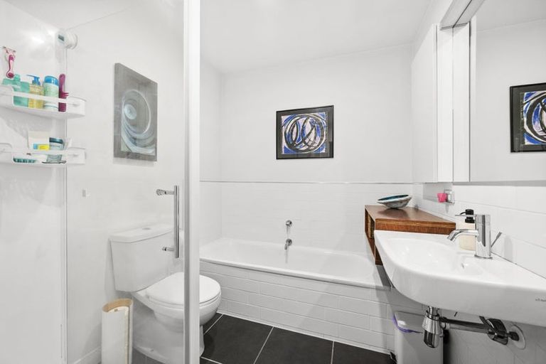 Photo of property in Altar Apartments, 13/120 Rintoul Street, Newtown, Wellington, 6021