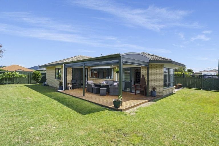 Photo of property in 40 Ocean Crest, Papamoa Beach, Papamoa, 3118
