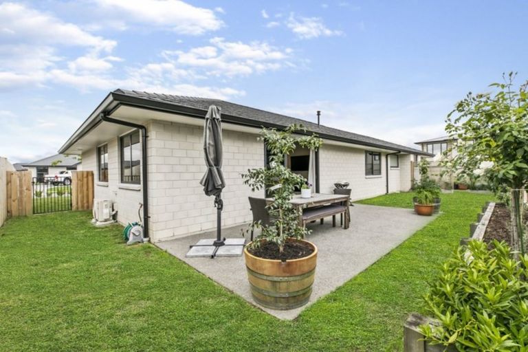 Photo of property in 3 Cowell Crescent, Pyes Pa, Tauranga, 3112