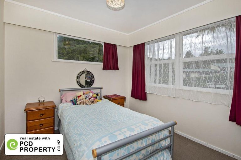 Photo of property in 16 Ranfurly Place, Te Kamo, Whangarei, 0112