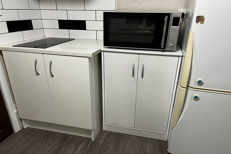 Photo of property in 280 Great North Road, Henderson, Auckland, 0612