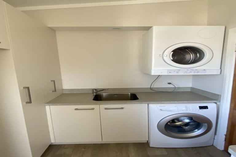 Photo of property in 131 Wallace Street, Mount Cook, Wellington, 6021