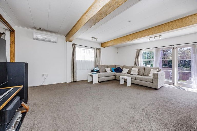 Photo of property in 9 Malvina Place, Bucklands Beach, Auckland, 2014