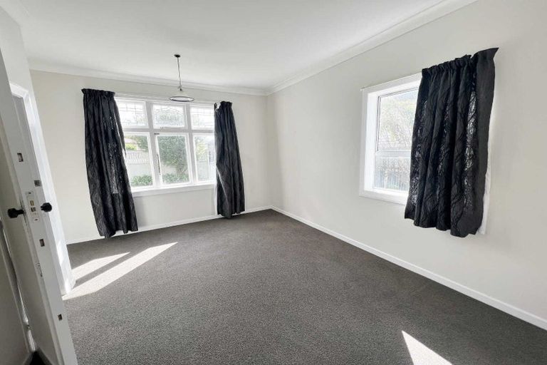 Photo of property in 55 Dampier Street, Woolston, Christchurch, 8023