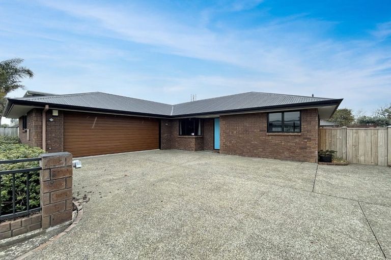 Photo of property in 3 Palm Avenue, Hokowhitu, Palmerston North, 4410