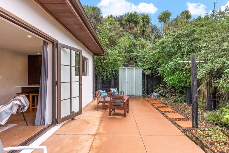 Photo of property in 157 Point View Drive, East Tamaki Heights, Auckland, 2016