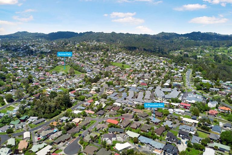 Photo of property in 18 Plumstead Rise, Glen Eden, Auckland, 0602
