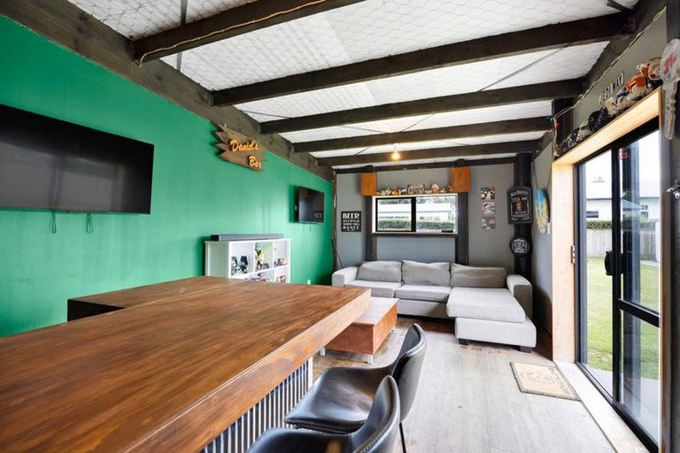 Photo of property in 70 Cloten Road, Stratford, 4332