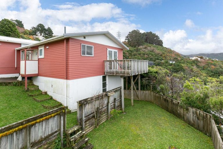 Photo of property in 5b Oldham Way, Crofton Downs, Wellington, 6035