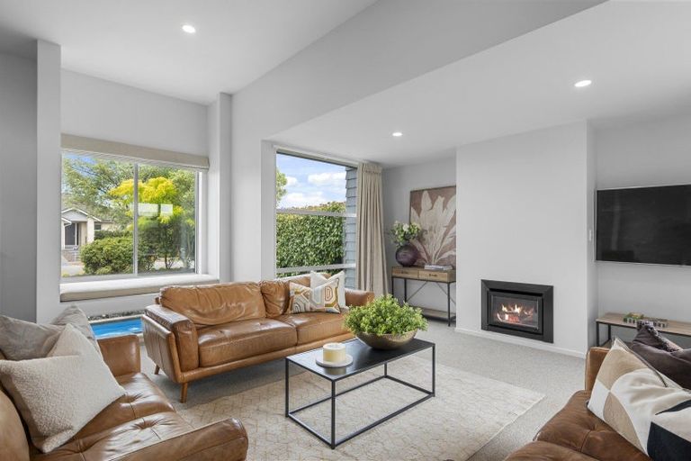 Photo of property in 19 Prebblewood Drive, Prebbleton, 7604