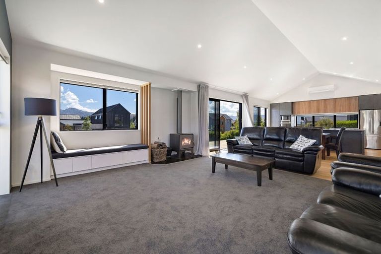 Photo of property in 14 Mount Nicholas Avenue, Wanaka, 9305