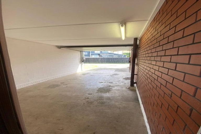 Photo of property in 5a Mckenzie Road, Mangere Bridge, Auckland, 2022