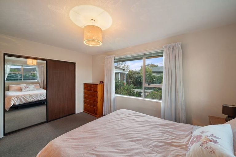 Photo of property in 220 Sawyers Arms Road, Bishopdale, Christchurch, 8053