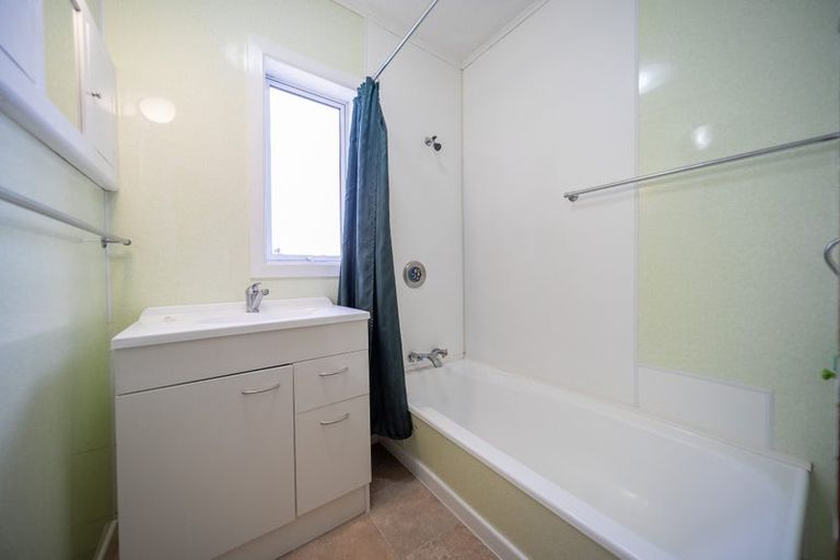 Photo of property in 6 Helena Street, Lumsden, 9730