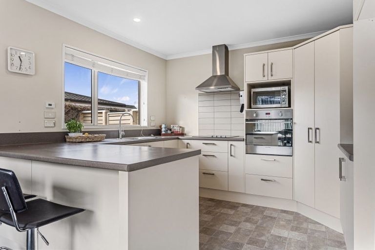 Photo of property in 3 Reeves Road, Rangiora, 7400