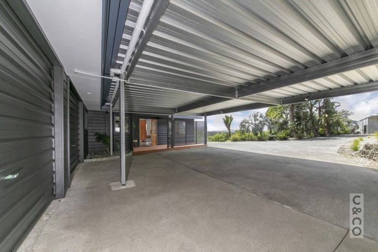 Photo of property in 166 Rimmer Road, Helensville, 0875