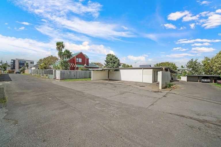 Photo of property in 1/21a Landscape Road, Papatoetoe, Auckland, 2025