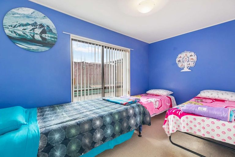 Photo of property in 2/7 Menary Street, Papakura, 2110