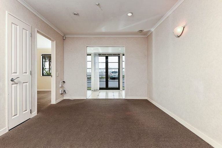 Photo of property in St Claire Village, 160/172 Mcleod Road, Te Atatu South, Auckland, 0610