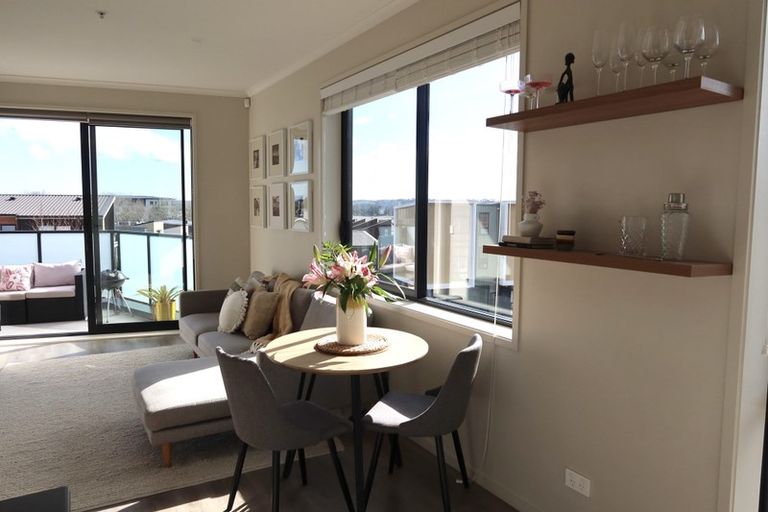 Photo of property in 3/22 Kerewhenua Crescent, 0616