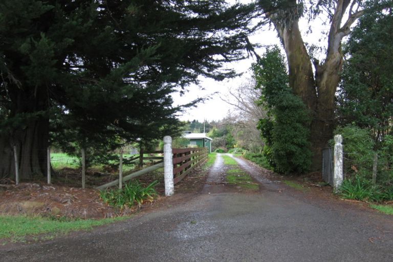 Photo of property in 150 James Line, Kelvin Grove, Palmerston North, 4414